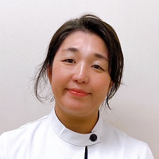 宮野 祐子(みやの ゆうこ)